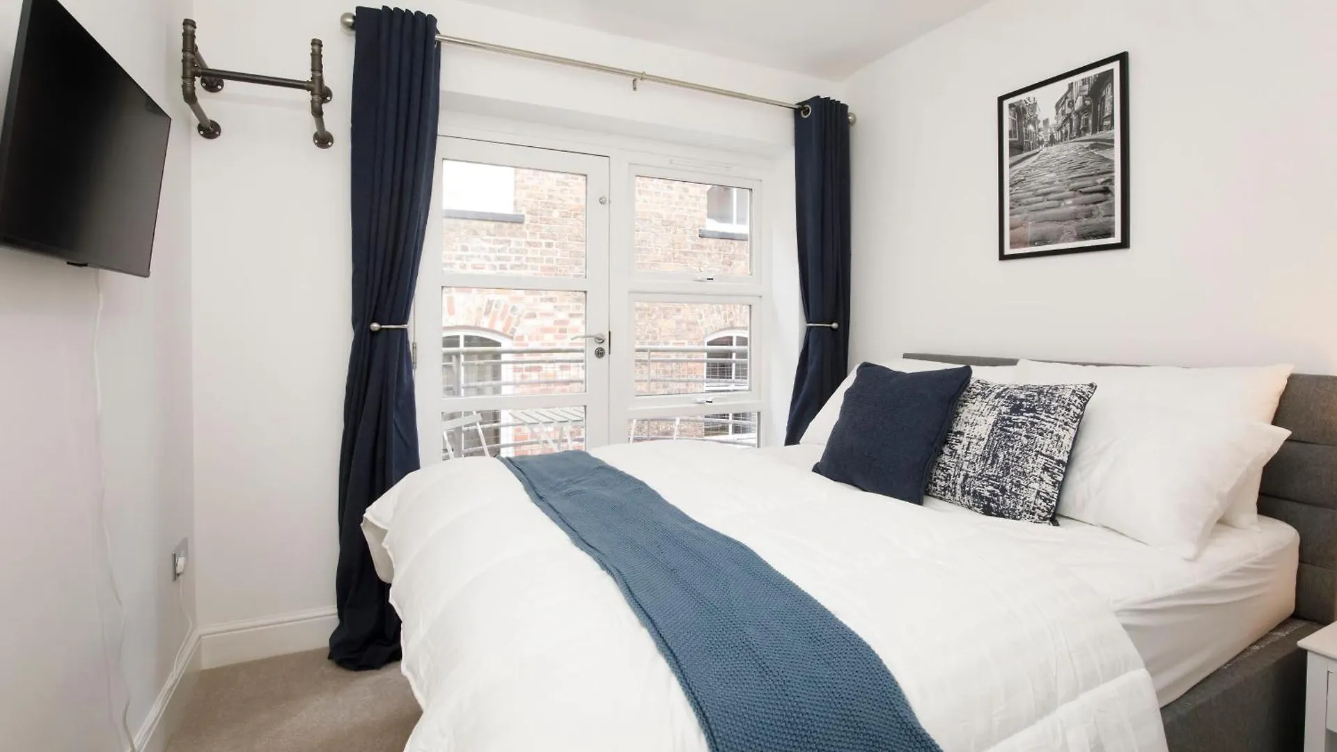 Riverside Retreat - City Centre York